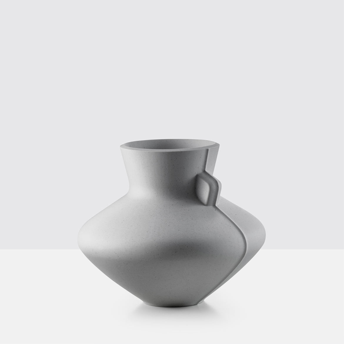 Single Eared Flat-belly Flower Vase